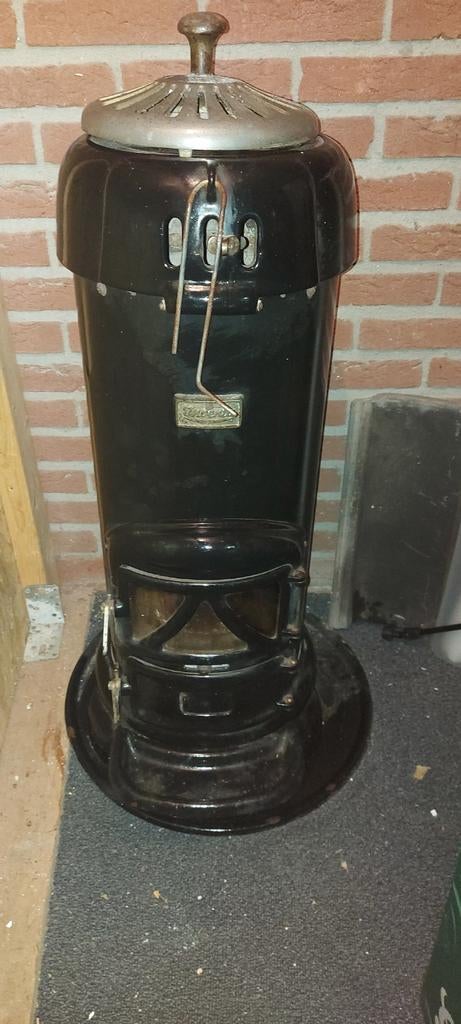 Zwarte kachel, Ophalen