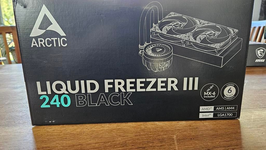 Artic Cooling Liquid Freezer III 240 waterkoeler, Ophalen of Verzenden, Zo goed als nieuw, Waterkoeling