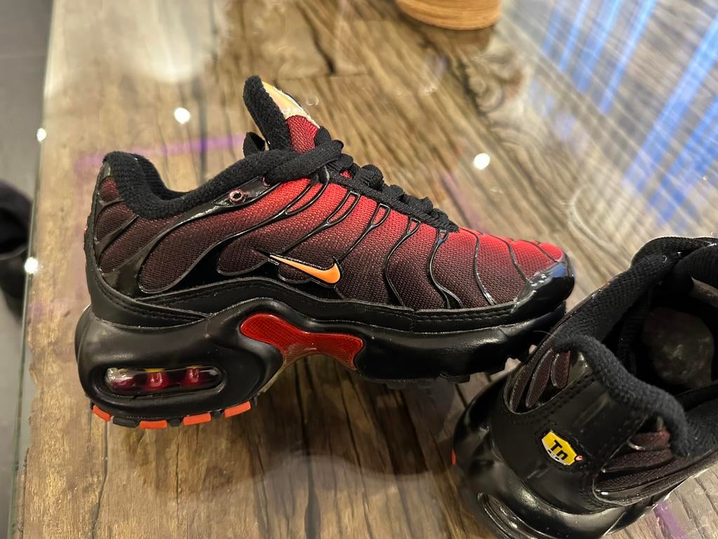 Nike tn air. Maat 29 zeer exclusief niet te koop in nederlan, Kinderen en Baby's, Kinderkleding | Schoenen en Sokken, Nieuw, Ophalen of Verzenden
