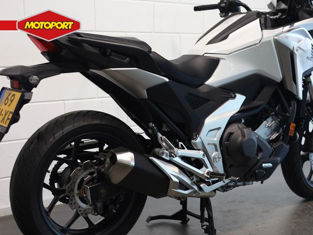 Honda NC 750 X DCT (bj 2021), Doornveld 180
B 1731  ZELLIK, BE, Bedrijf, Mc.benelux@honda-eu.com, Toermotor