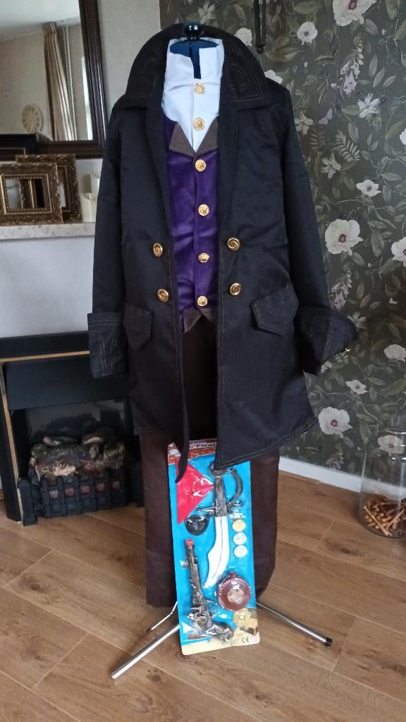 piraten costum maat 152 nieuw jas broek hesje, Ophalen of Verzenden, Nieuw, 146 t/m 152, Jongen of Meisje