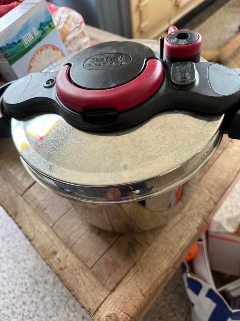 Tefal Snelkookpan / Hogedrukpan 6L – RVS, Huis en Inrichting, Keuken | Potten en Pannen, Ophalen of Verzenden, Gebruikt, Rvs, Kookpan of Snelkookpan