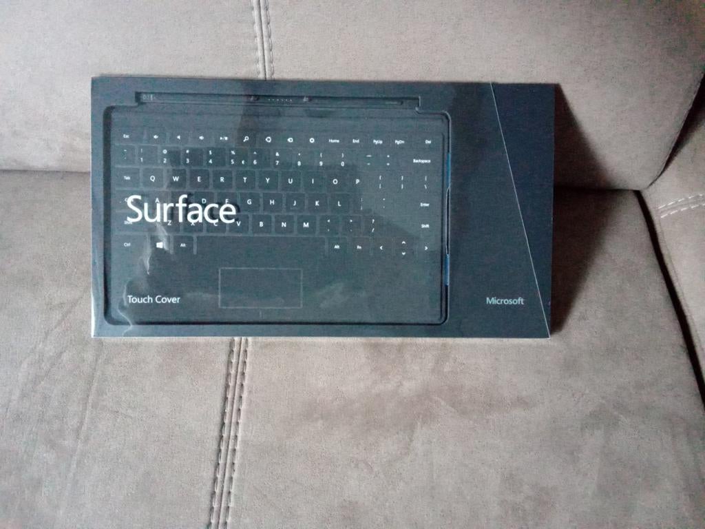 Surface, Ophalen of Verzenden