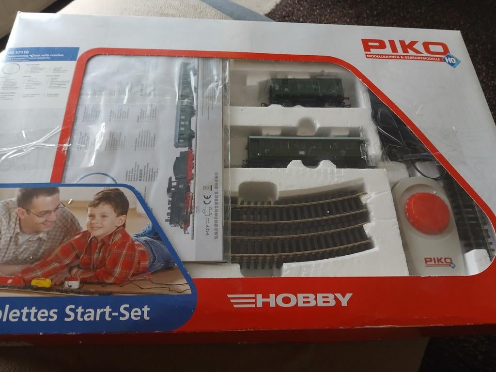 Piko H0 Startset Stoomlocomotief met 2 Personenwagons, Treinset, Gelijkstroom, Zo goed als nieuw, Analoog