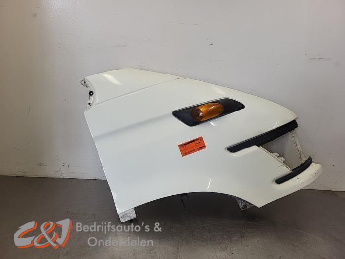 Scherm rechts-voor van een Iveco Daily, Auto-onderdelen, Gebruikt, -, Overige automerken, -