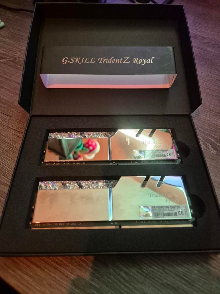 G skill trident z royal 16gb ram 3200mhz, DDR4, Ophalen of Verzenden, Zo goed als nieuw, Desktop