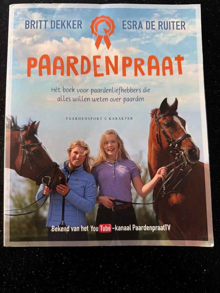 Paardenpraat: Hét boek voor paardenliefhebbers, Ophalen of Verzenden, Gelezen, Paarden of Pony's