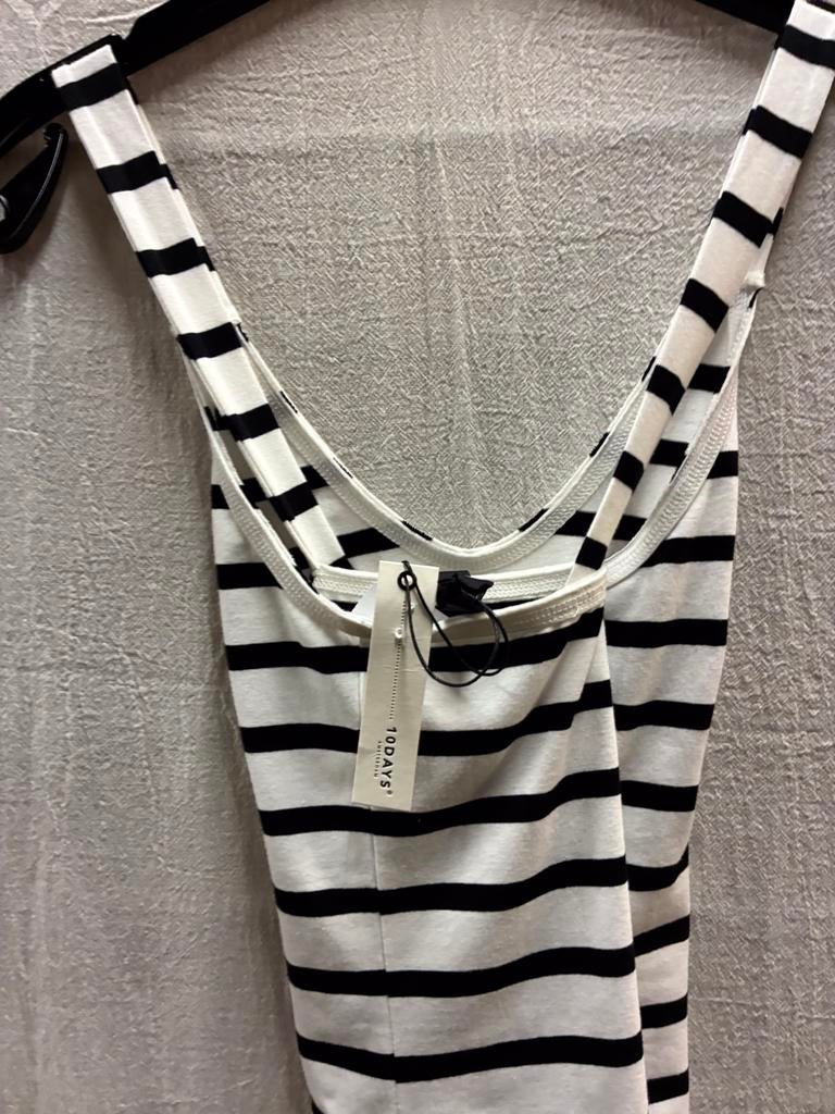 10 Days topje,mt XS, Wit, Nieuw, Ophalen of Verzenden, Zonder mouw