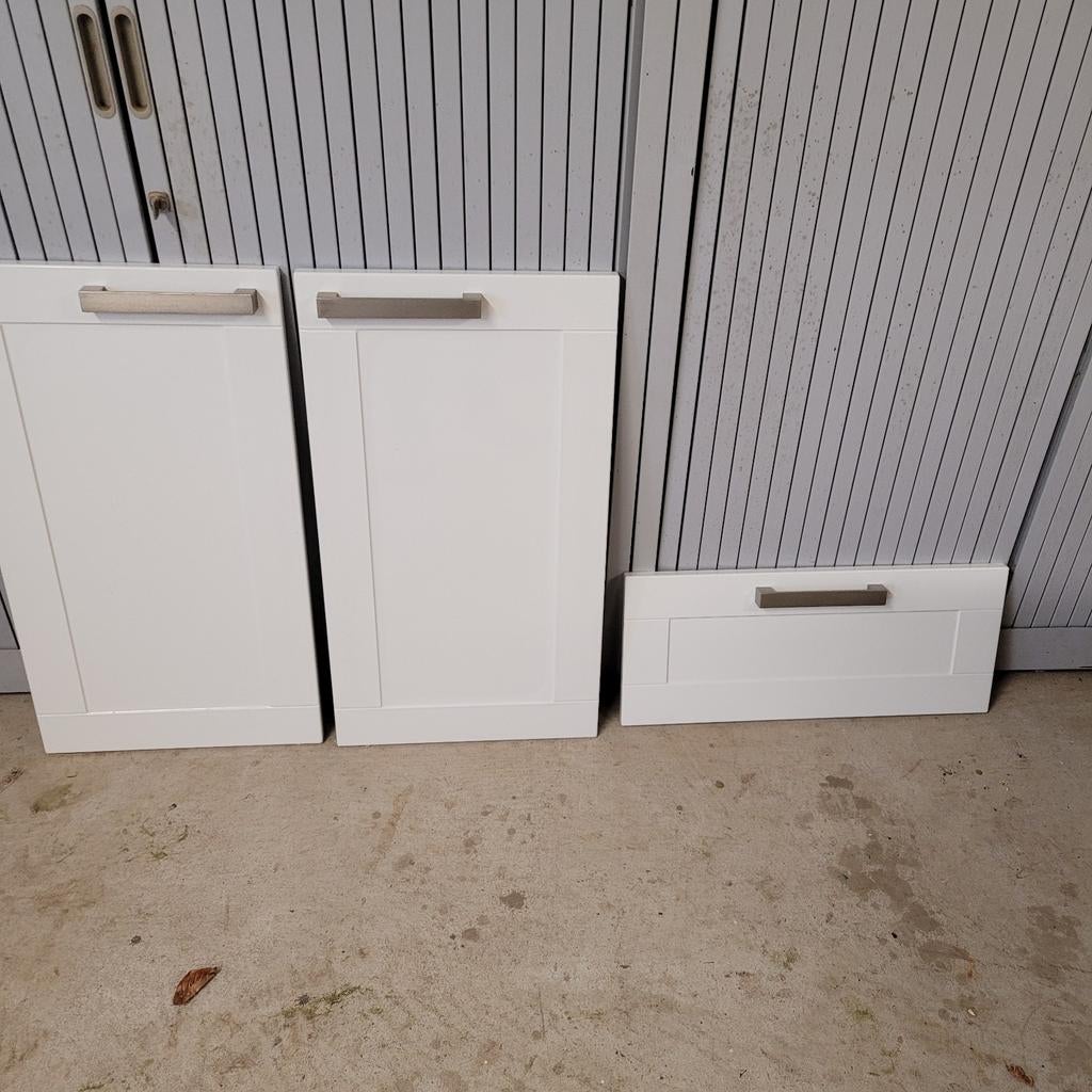 3 keukenfrontjes, Ophalen