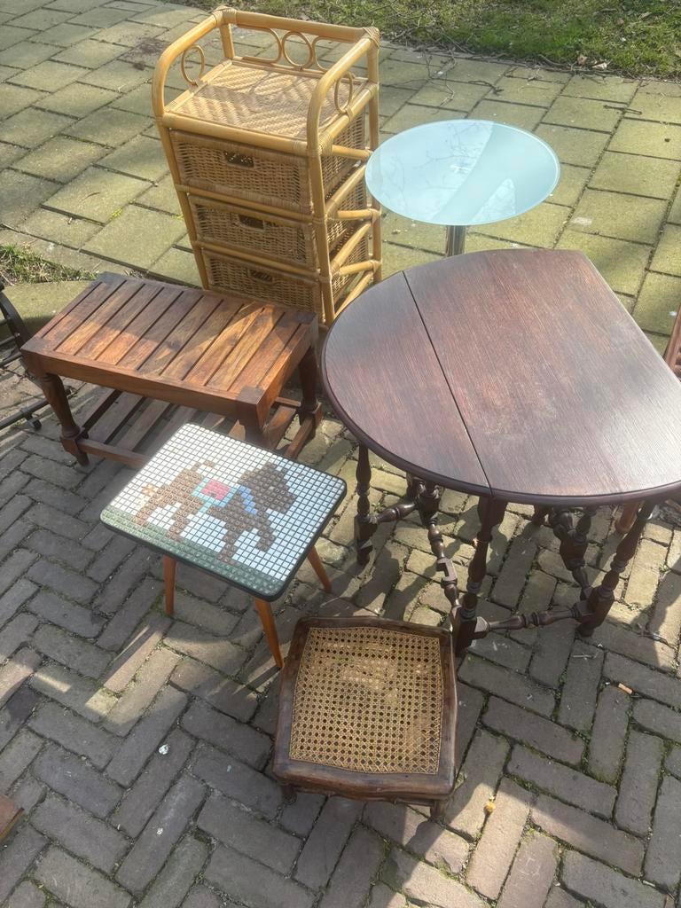 Tafeltjes, Huis en Inrichting, Tafels | Bijzettafels, Minder dan 55 cm, Rond, Zo goed als nieuw, Ophalen