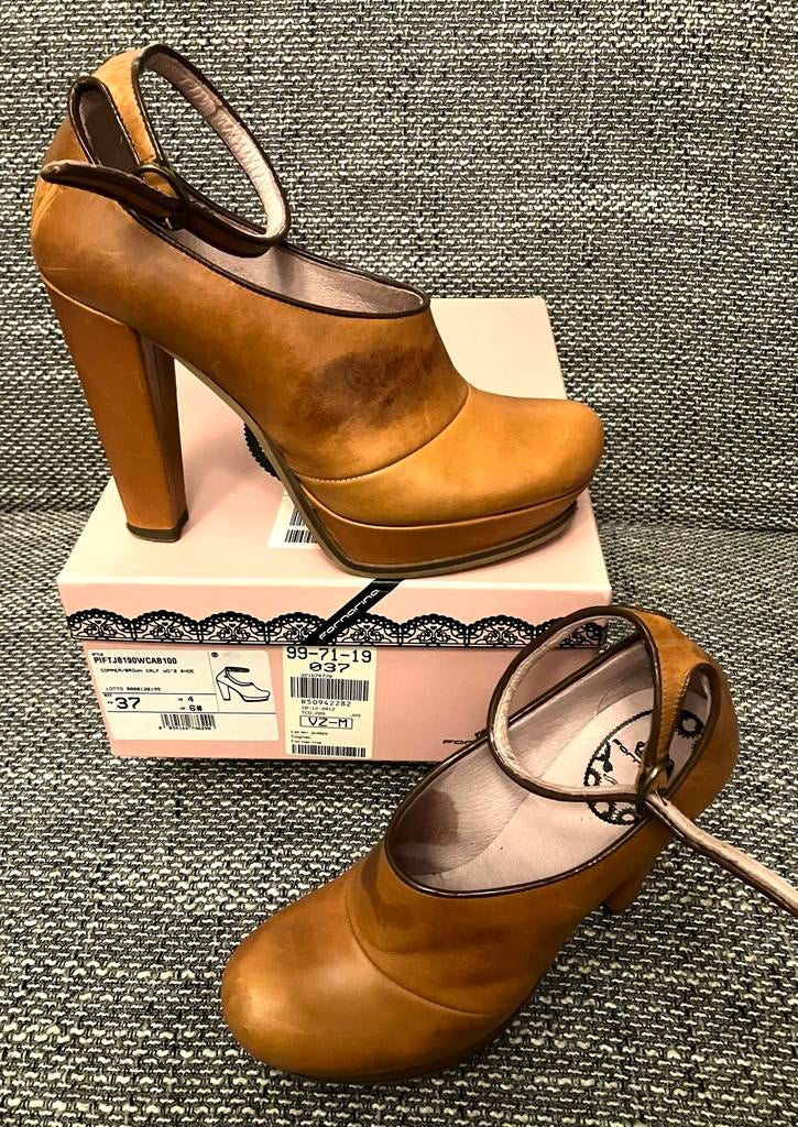 Fornarina Leren Pumps Cognac - Maat 37 - Kleine schade, Ophalen of Verzenden, Gedragen, Bruin, Pumps