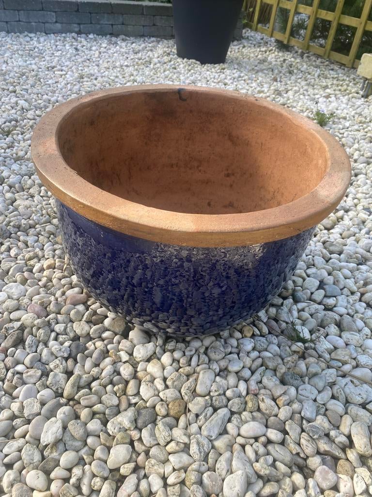 Grote bloempot 30 hoog rn 48 cm doorsnede, Ophalen of Verzenden, Gebruikt, Rond, Steen