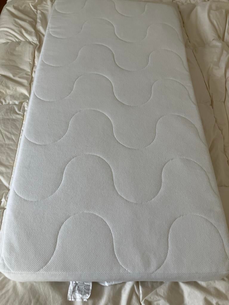 Ledikant matras zo goed als nieuw (IKEA), Huis en Inrichting, Slaapkamer | Matrassen en Bedbodems, Ophalen, 190 cm of minder, Zo goed als nieuw