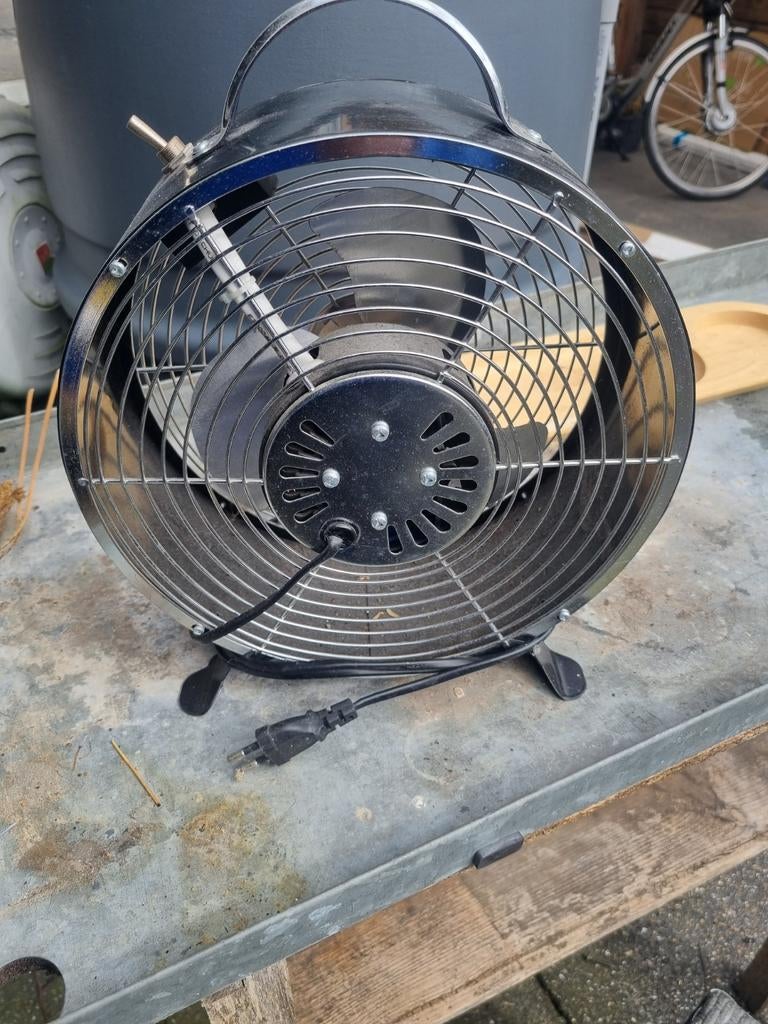 Zwarte vloerventilator, Witgoed en Apparatuur, Ventilatoren, Ophalen of Verzenden