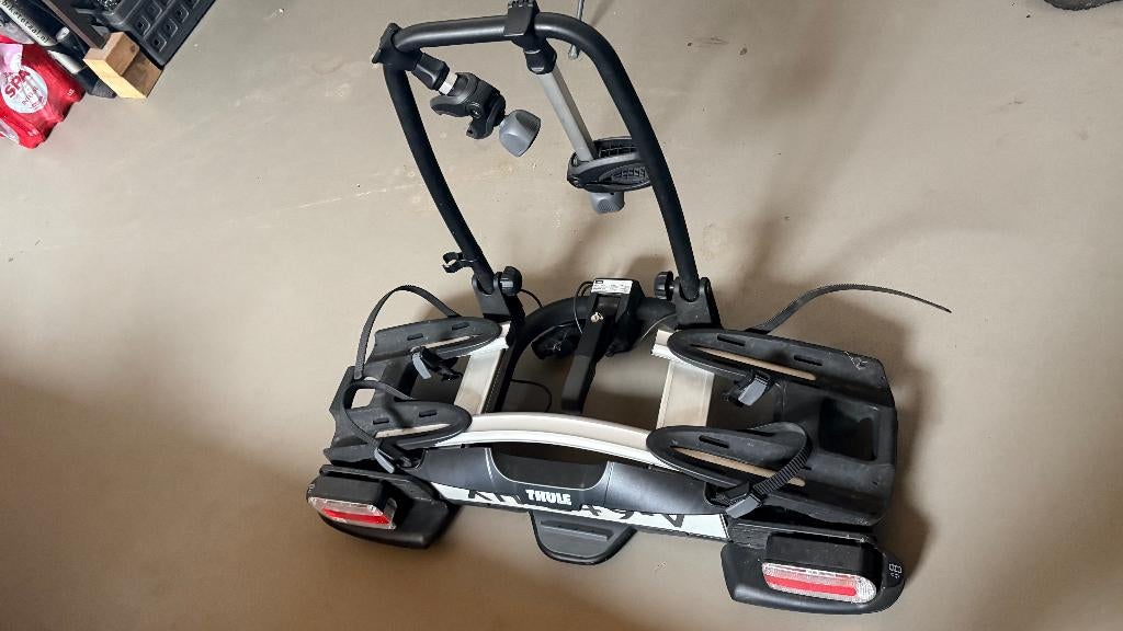 Thule fietsendrager VeloCompact 925, Ophalen, Elektrische fiets, Zo goed als nieuw, 2 fietsen