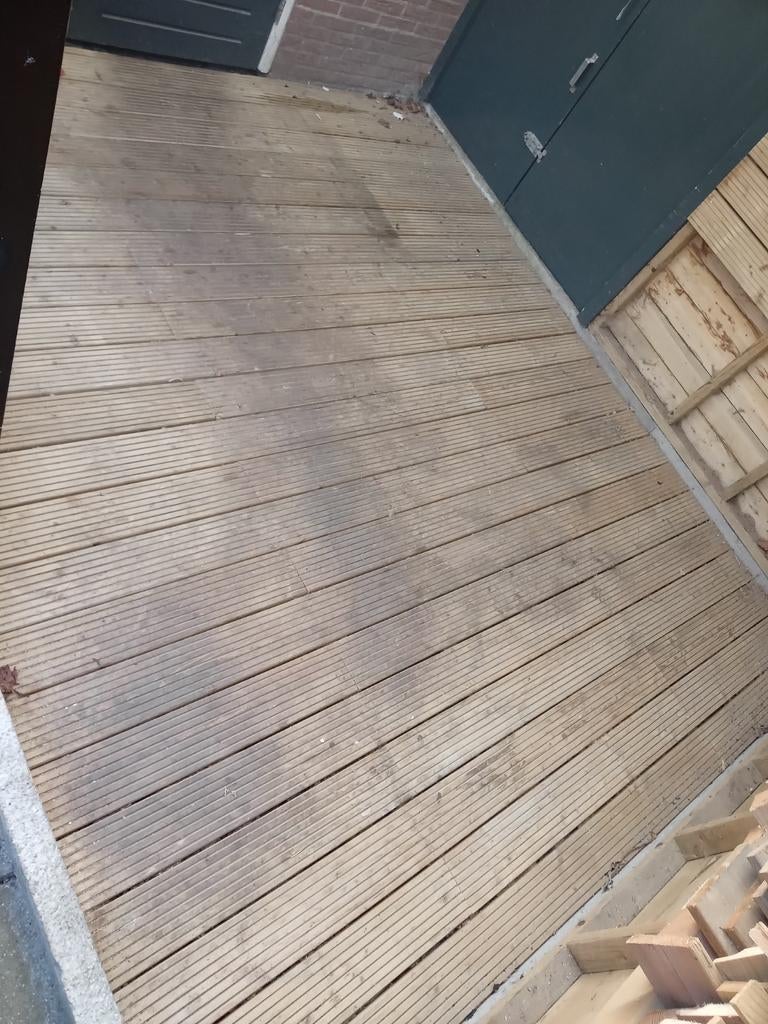 Vuren vlonder vloertje, Ophalen, Hout