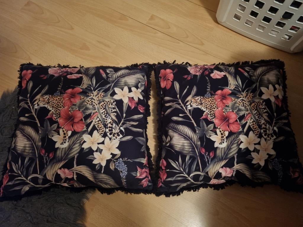 Nieuwe kussens, Huis en Inrichting, Woonaccessoires | Kussens, Ophalen, Nieuw, Wit, Vierkant