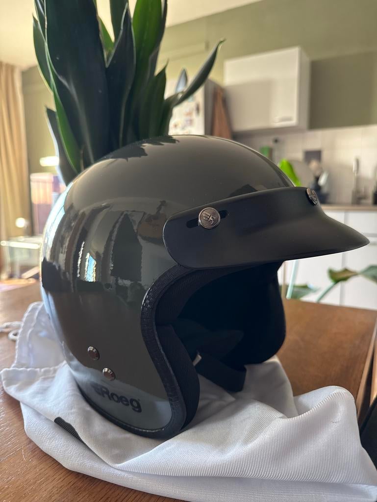 Nieuw Roeg Jethelm - Stijlvol en veilig! (Nardo grey), Motoren, M, Jethelm, Dames, Tweedehands