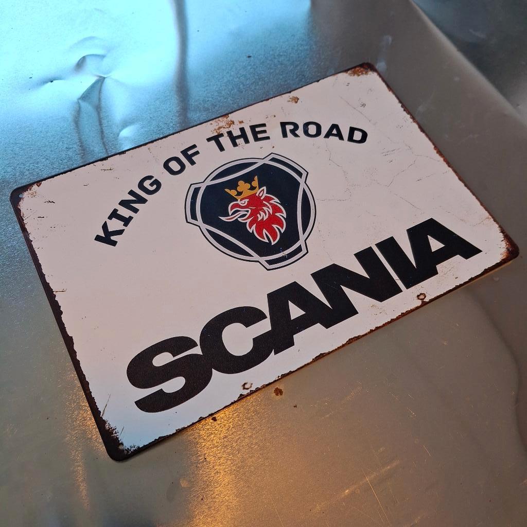Scania 'King of the road' Metalen plaat, Ophalen of Verzenden, Nieuw, Scania, Overige Auto-onderdelen