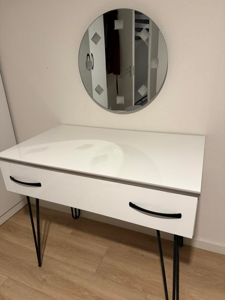 Make-up tafel en spiegel met lamp, Minder dan 50 cm, Ophalen of Verzenden, Zo goed als nieuw, Minder dan 100 cm