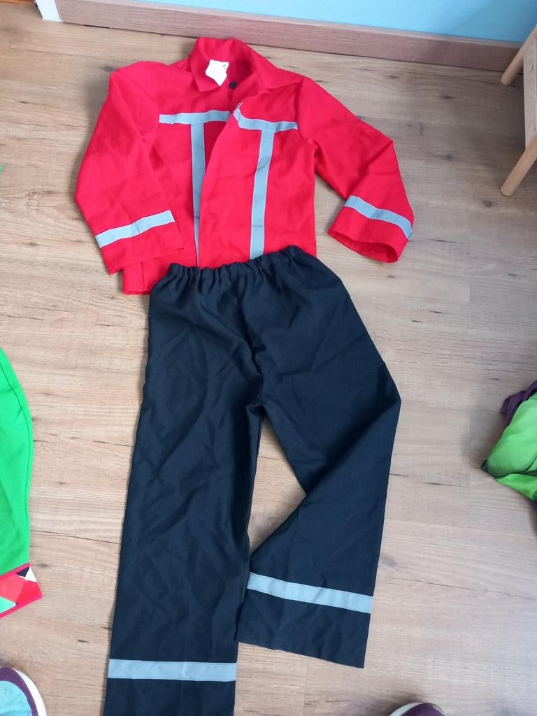 Brandweerman Pak Maat 128, Ophalen of Verzenden, Zo goed als nieuw, 122 t/m 128, Jongen of Meisje