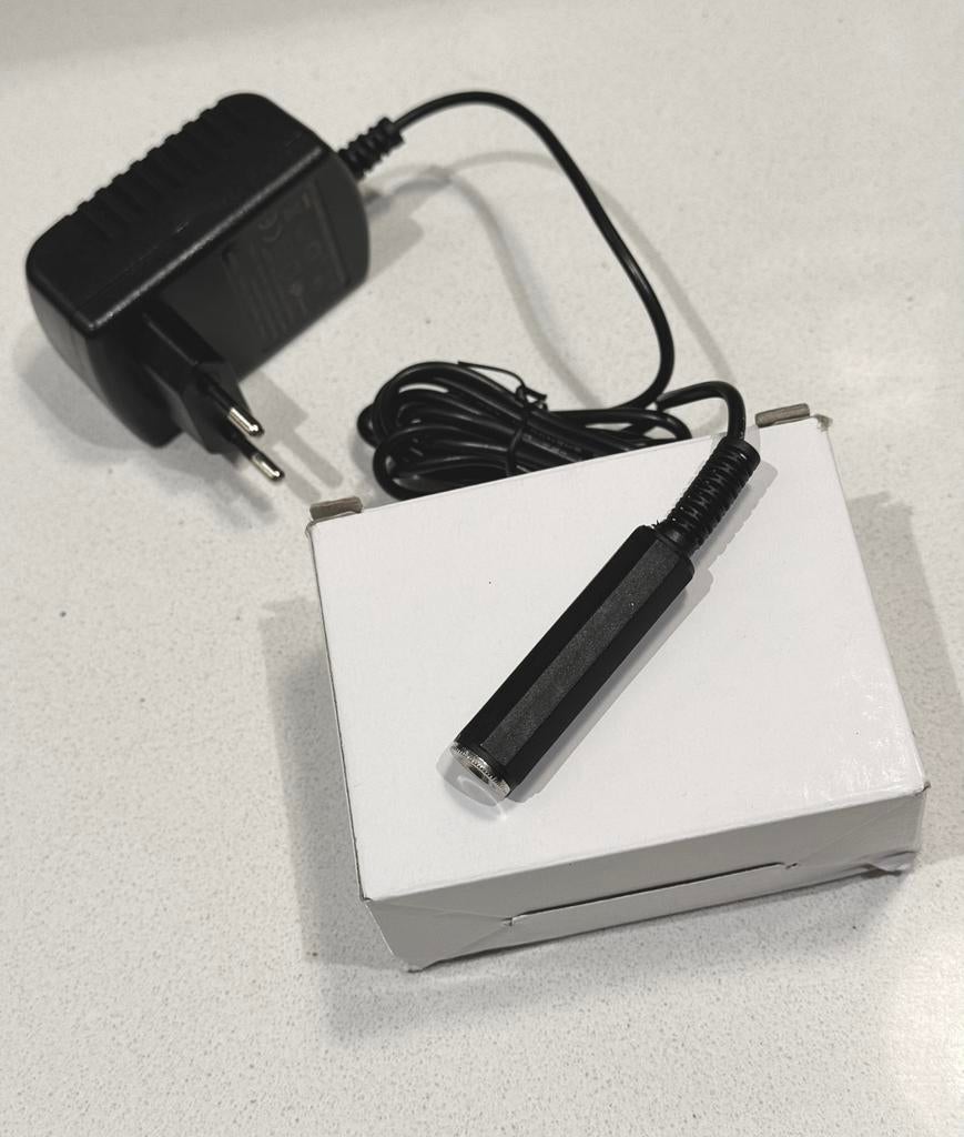 Vela trippelstoel acculader 24V - 500mAh. Nieuw!, Diversen, Verpleegmiddelen, Nieuw, Ophalen of Verzenden