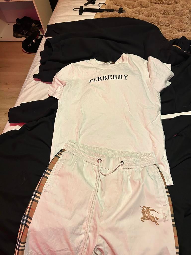 Burberry Zomer Set - T-shirt & Short, Ophalen of Verzenden, Zo goed als nieuw, Overige maten