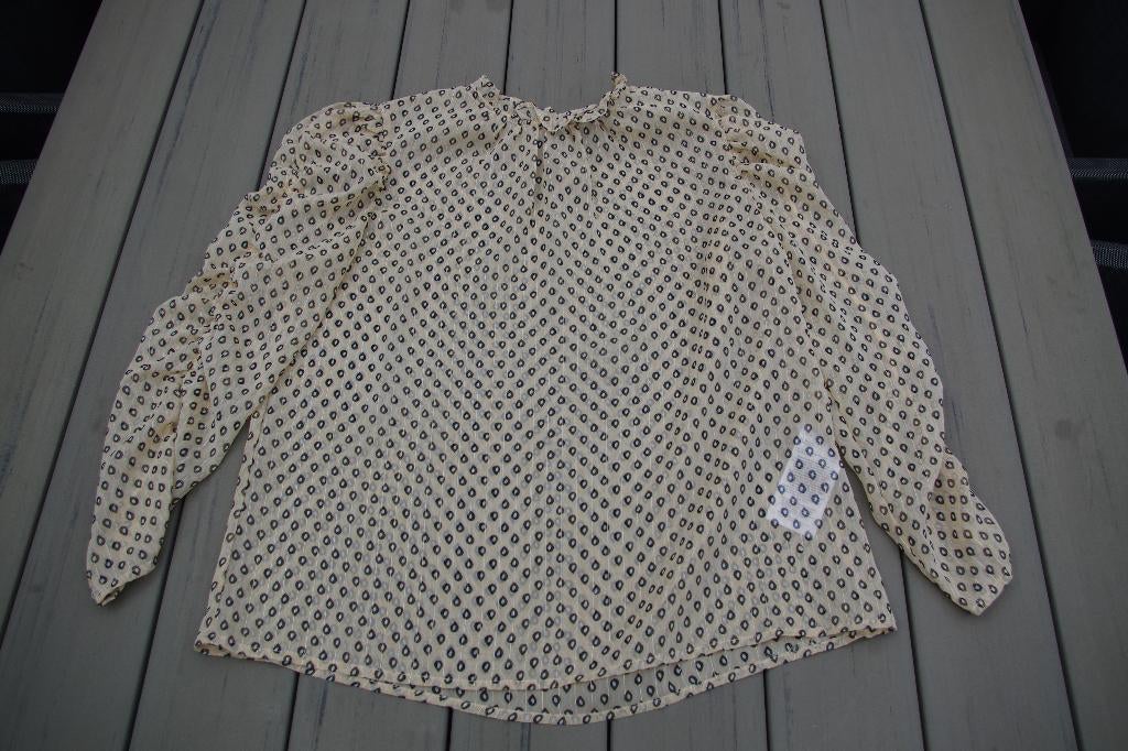 Only top Pigalle, doorschijnend, maat S., Only, Bruin, Ophalen of Verzenden, Zo goed als nieuw