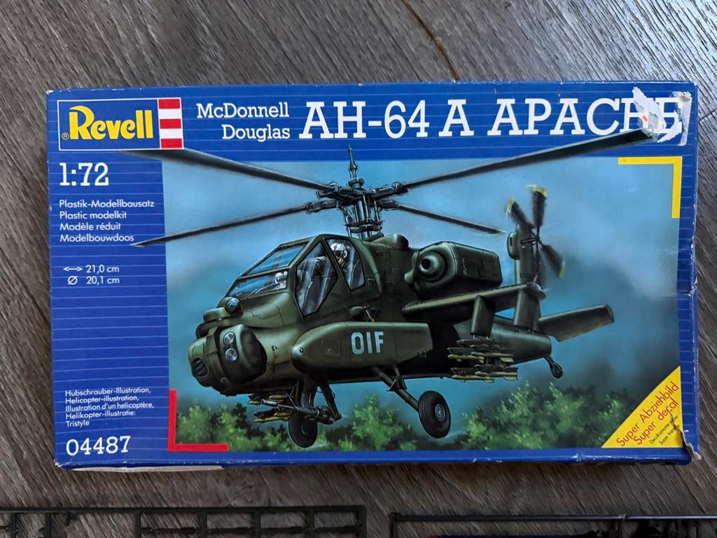 Revell AH-64 A Apache 1:72 - Compleet in Doos, 1:72 tot 1:144, Verzenden, Zo goed als nieuw, Revell