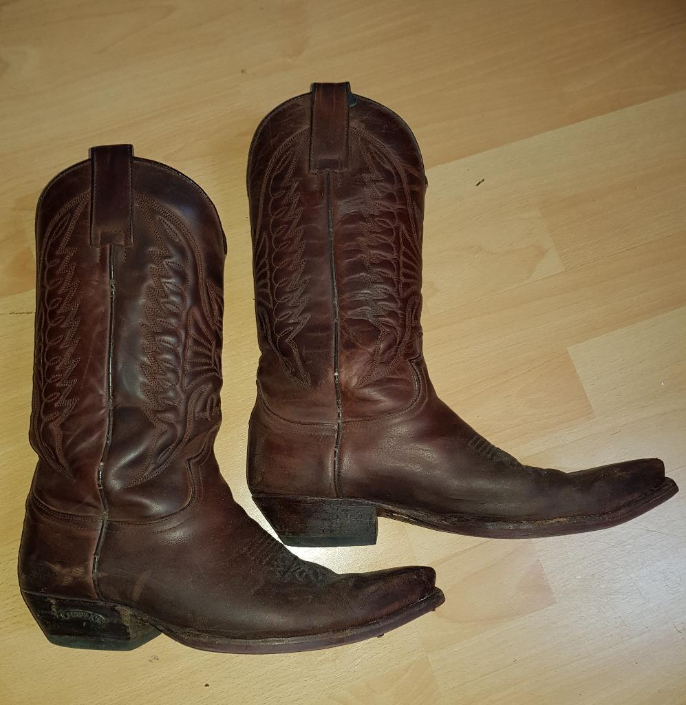 SENDRA laarzen – donkerbruin – mt42, Kleding | Heren, Schoenen, Bruin, Boots, Ophalen of Verzenden, Zo goed als nieuw