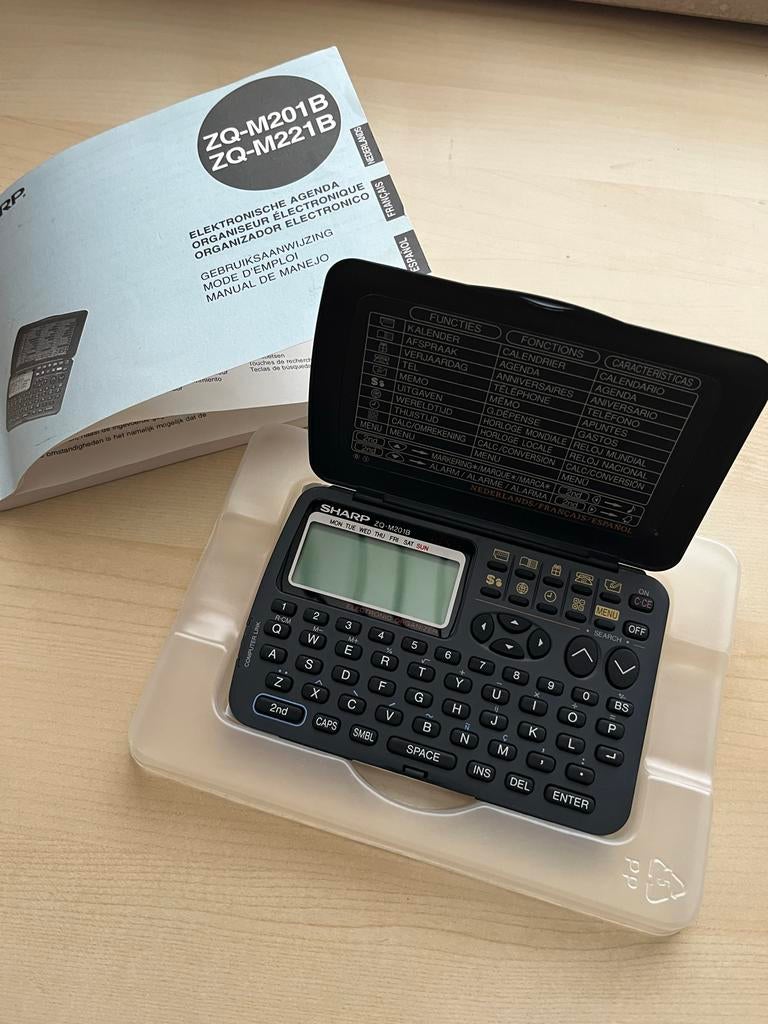 Sharp ZQ-M201B Elektronische Agenda - Vintage, Ophalen, Zo goed als nieuw