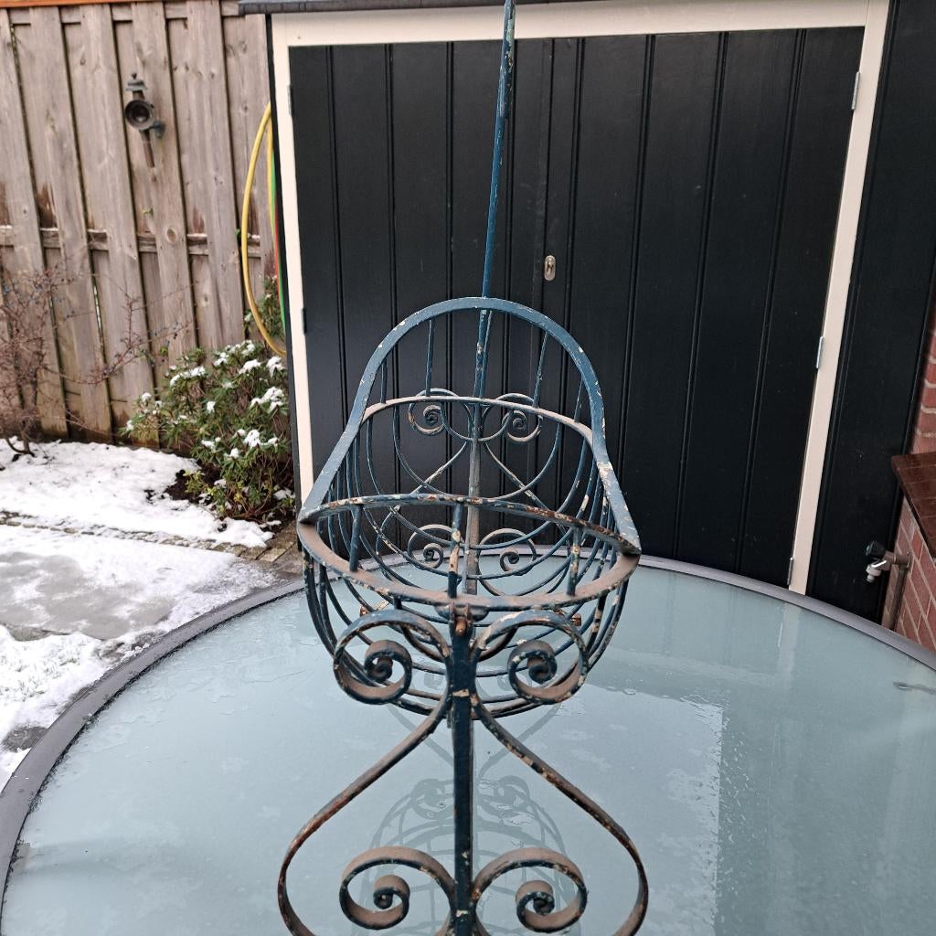 Smeed ijzeren Poppen wieg, Ophalen, Gebruikt, Babypop