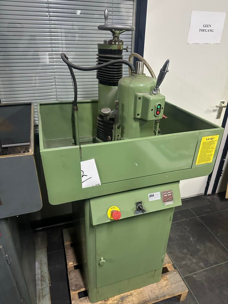 Unicum 8 vlak slijpmachine, Ophalen, Gebruikt, Minder dan 700 watt, Werkbankslijpmachine