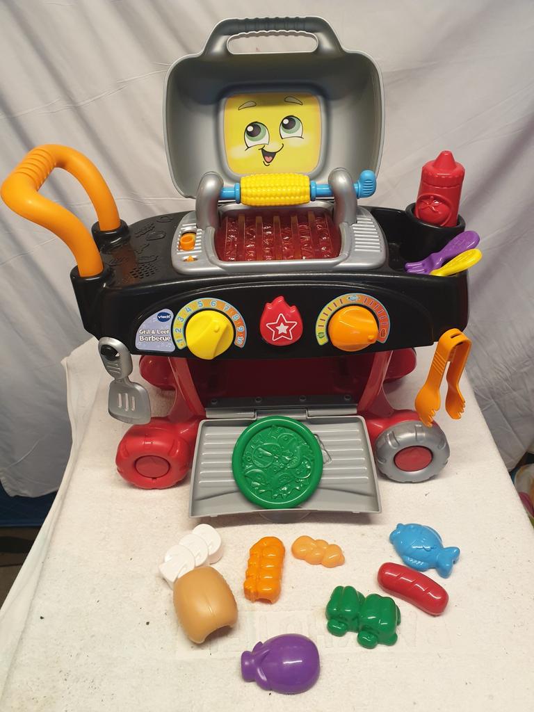 V tech barbeque. Superleuk., Ophalen, Zo goed als nieuw, 6 maanden tot 2 jaar