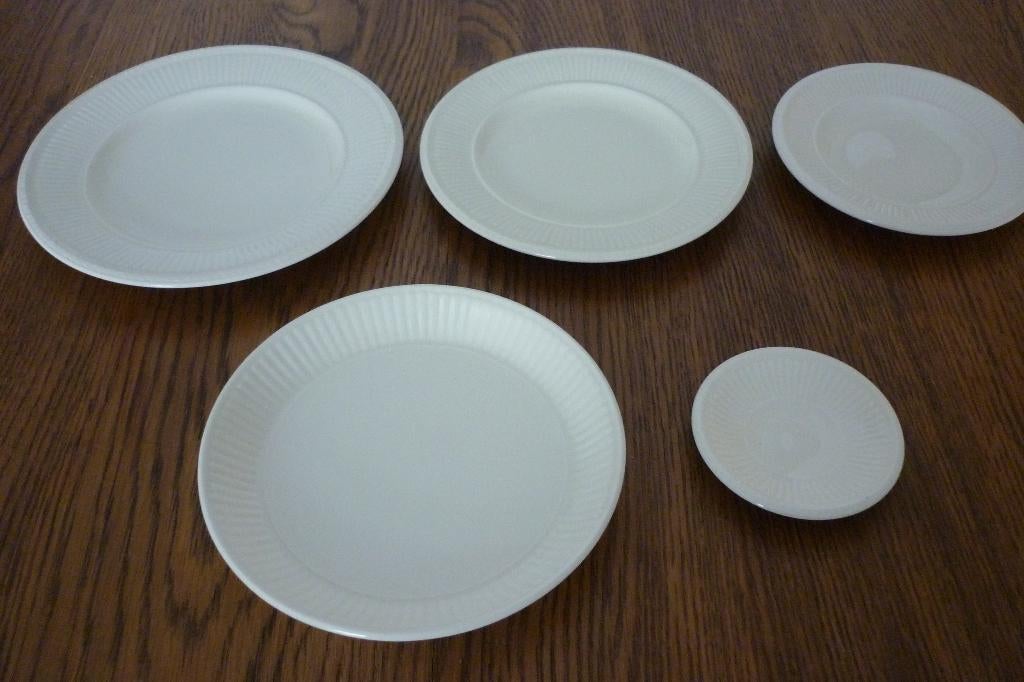 Wedgwood Edme diverse maten Bordjes los te koop, Ophalen of Verzenden, Zo goed als nieuw, Bord(en), Wedgwood