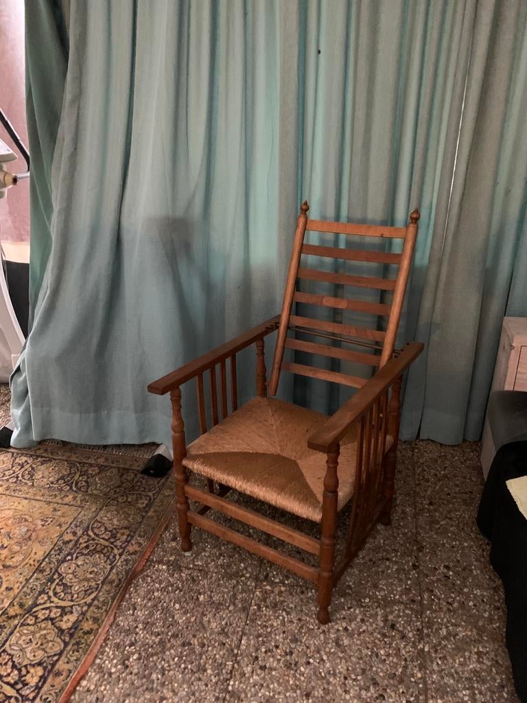 Antieke rookstoel met biezen zitting, Antiek en Kunst, Antiek | Meubels | Stoelen en Banken, Ophalen