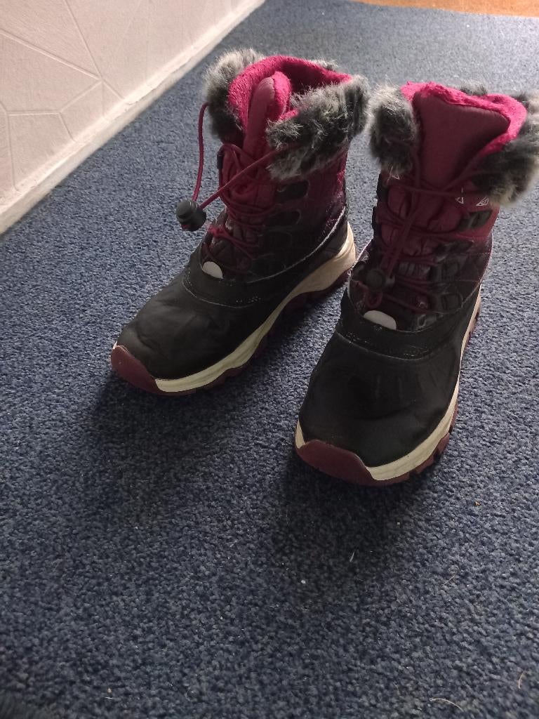 Snow boots meisjes zwart met paars maat 36, Ophalen, Gebruikt, Meisje, Laarzen