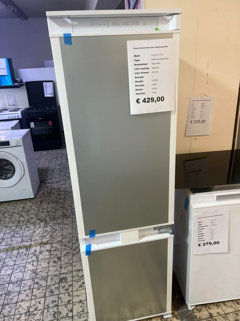 Candy no frost koelvriescombinatie nieuw sleep deur inbouw, 200 liter of meer, Candy, Met aparte vriezer, Nieuw
