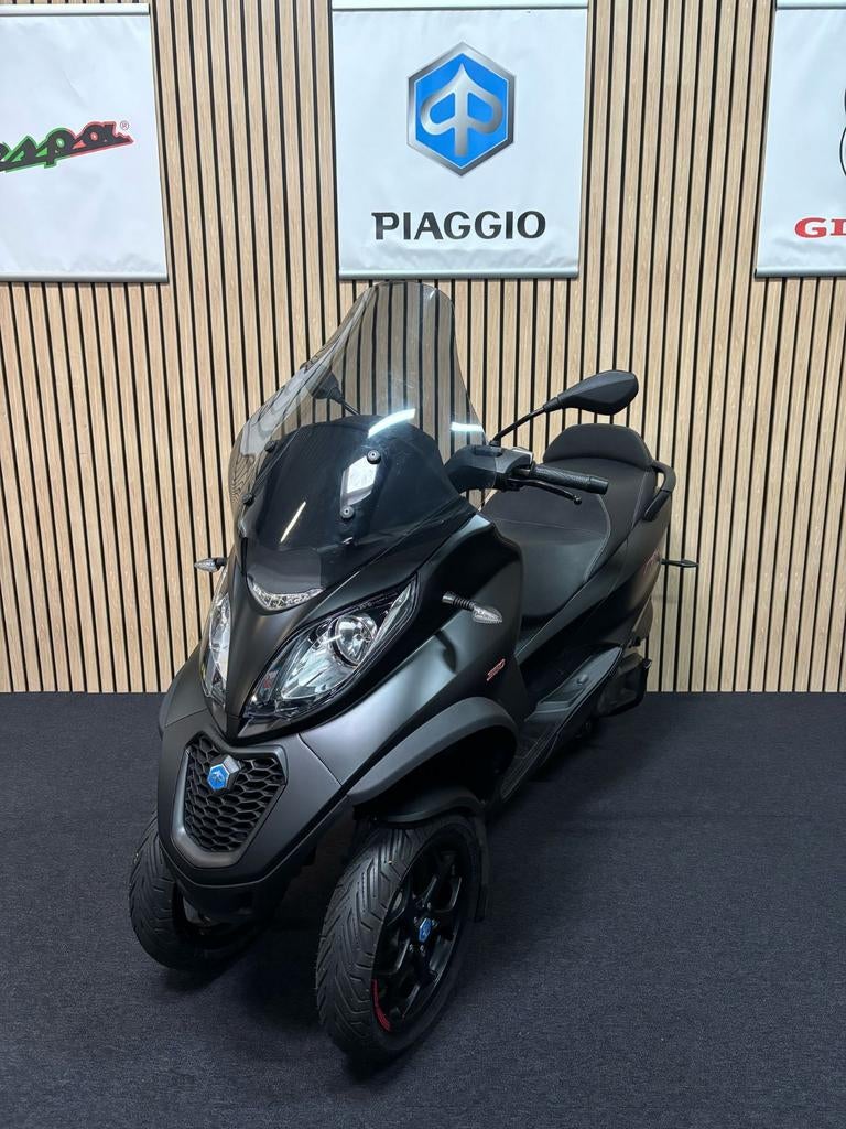 Piaggio MP3 350 LT ABS ASR Sport 2019 Autorijbewijs, Motoren, LED Verlichting, Bedrijf, Sport, 12 t/m 35 kW