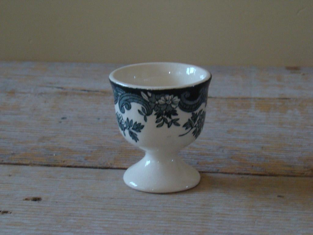 1x Eierdopje, Engels blauw, Palissy, gaaf, Antiek en Kunst, Antiek | Servies los, Ophalen of Verzenden