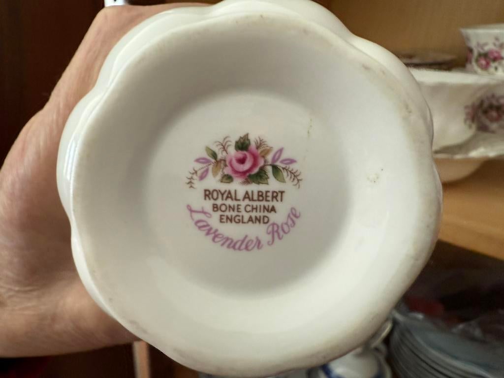 Royal Albert, Ophalen of Verzenden