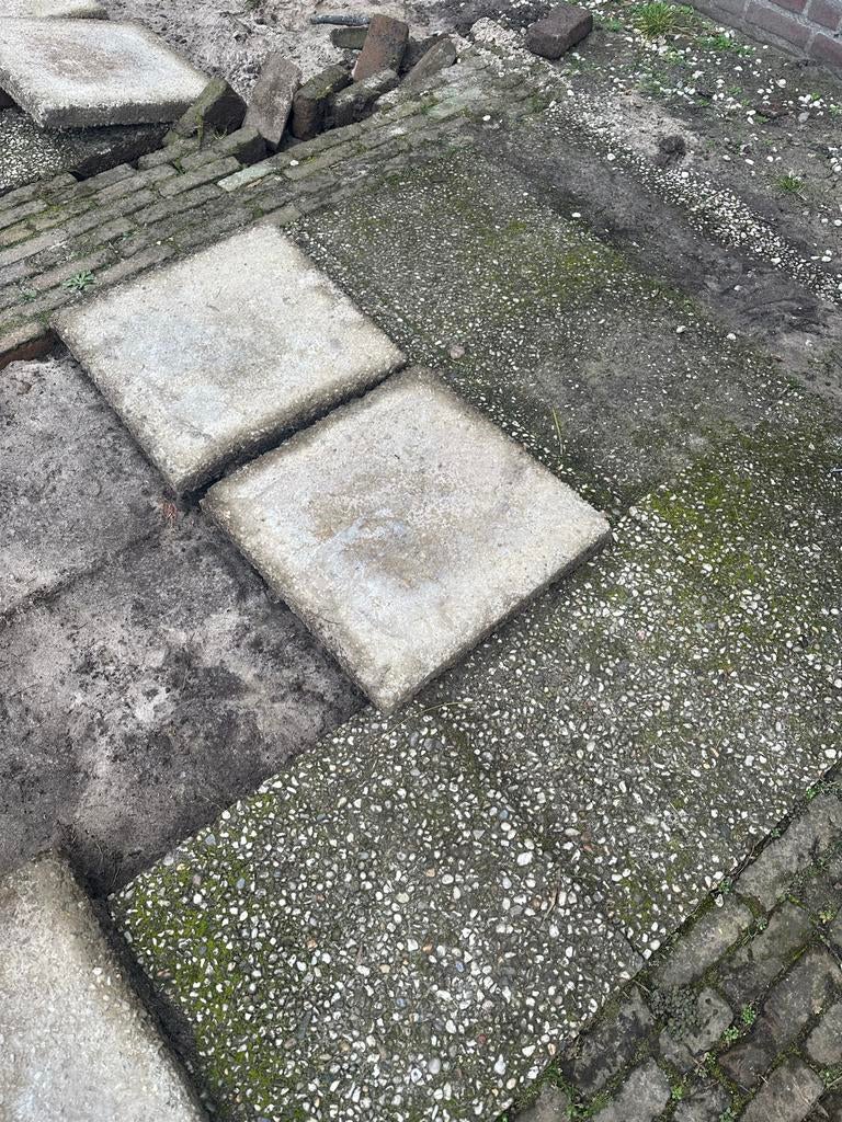 Gratis grindtegels 50x50cm en 40x60cm, Tuin en Terras, Tegels en Klinkers, Ophalen, Gebruikt, 10 m² of meer, Beton