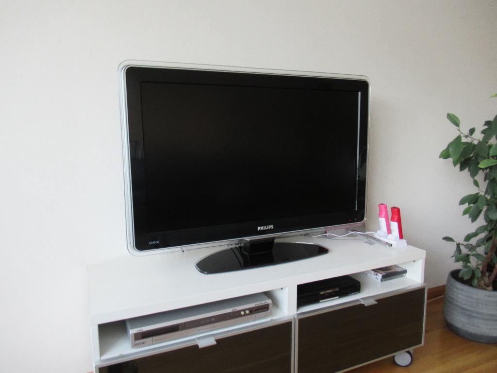 Philips TV Full HD met Ambilight 37 inch, Ophalen, Philips, Gebruikt, 50 Hz