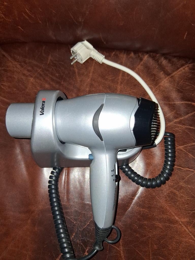 Valera föhn, Ophalen, Föhn of Haardroger