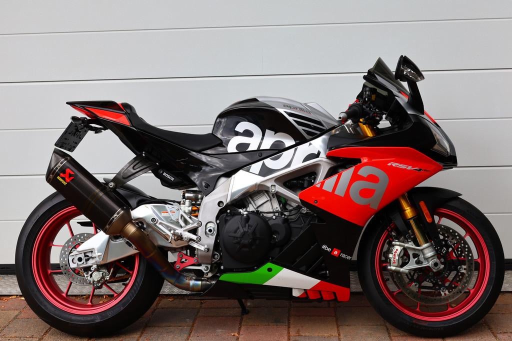Aprilia RSV4 RF SUPERPOLE APRC ABS V4 201PK (bj 2019), Motoren, Motoren | Aprilia, Bedrijf, Super Sport, Meer dan 35 kW, 999 cc