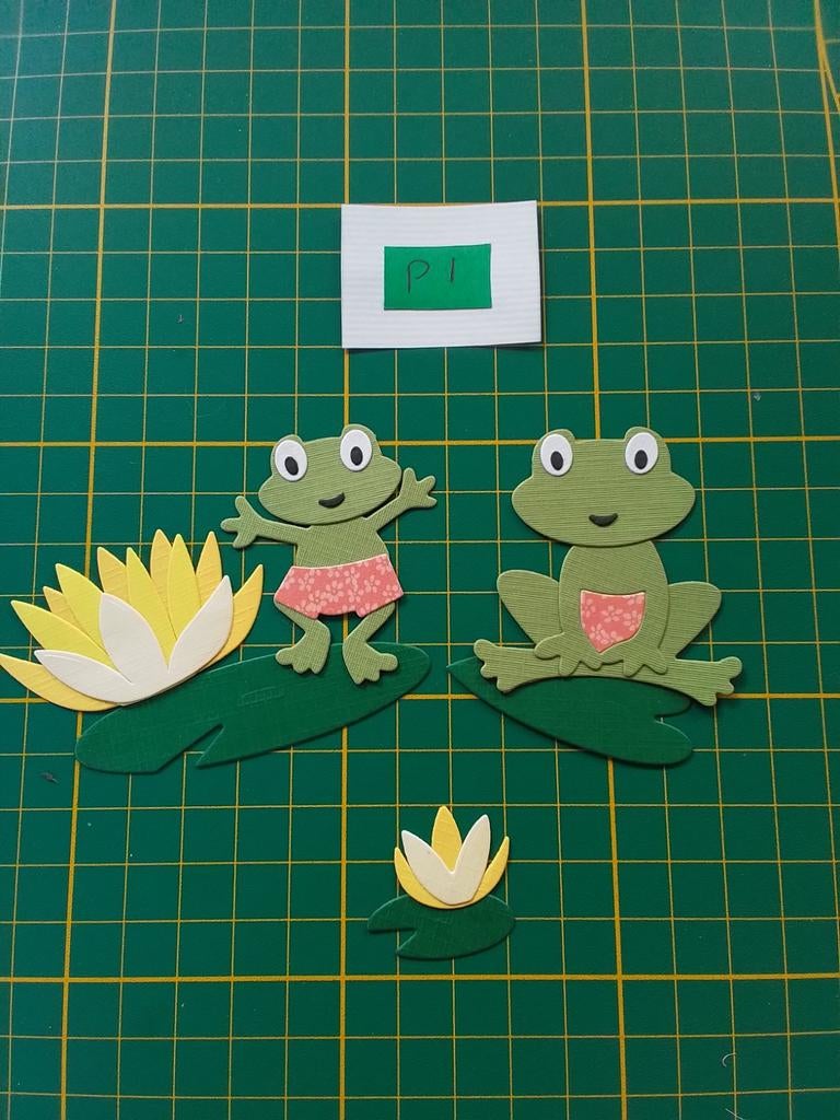 P1 Stansjes 2 kiwi groene kikkers met gele lelie en blad, Ophalen of Verzenden, Nieuw, Kerst, Overige typen