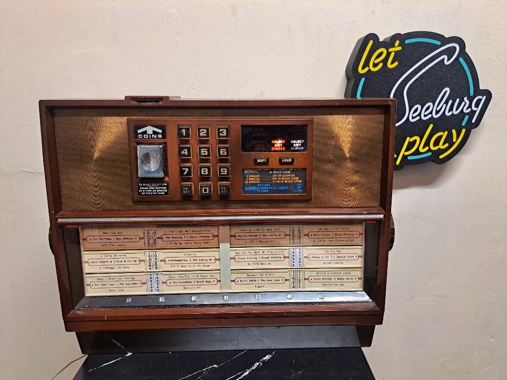 Seeburg DEC wallbox met ingebouwde speler, Ophalen of Verzenden, Gebruikt, 1950 tot 1960, Seeburg