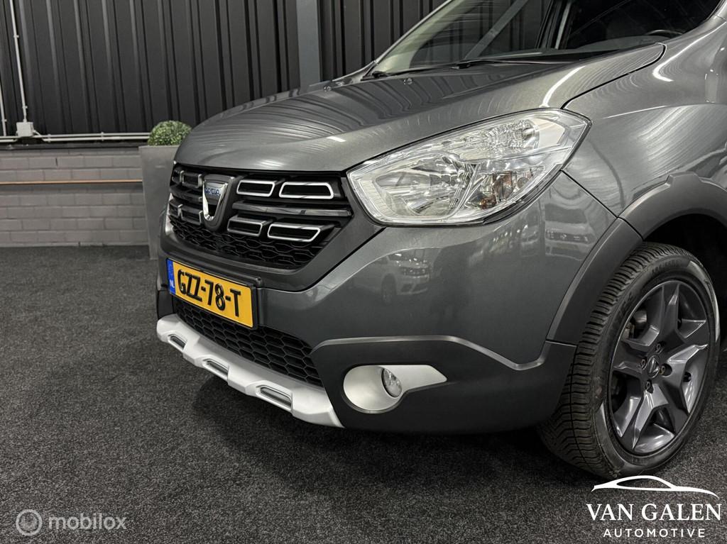 Dacia Dokker combi 1.2 TCe Airco|Cruise|Navi|Trekhaak|APK✅, Auto's, Voorwielaandrijving, Navigatiesysteem, Gebruikt, Euro 6