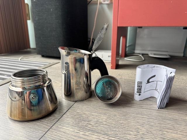 Bialetti percolator 17 cm ook geschikt voor inductie, Afneembaar waterreservoir, Gebruikt, Espresso apparaat, Gemalen koffie