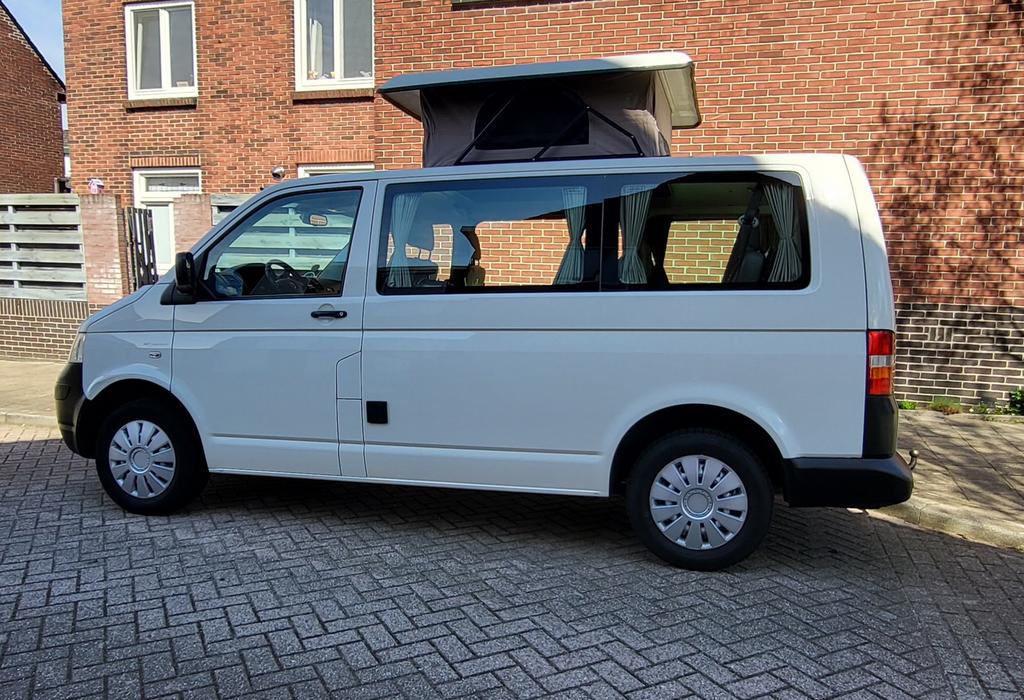 Volkswagen Transporter 1.9 TDI Kombi 62KW 2009 Wit, Auto's, 7 stoelen, Wit, Origineel Nederlands, Grijs